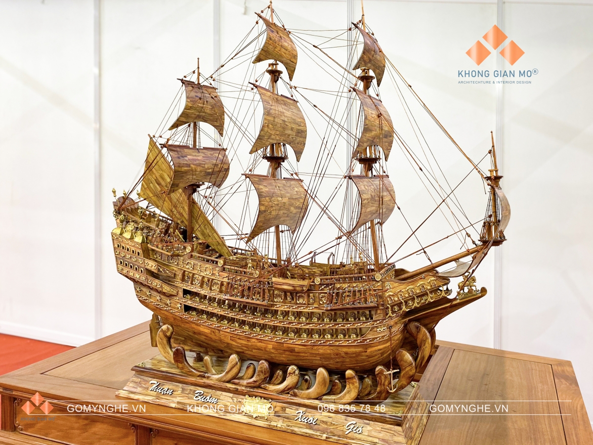 thuyền buồm gỗ sưa trang trí nhà cửa sang trọng đẳng cấp
