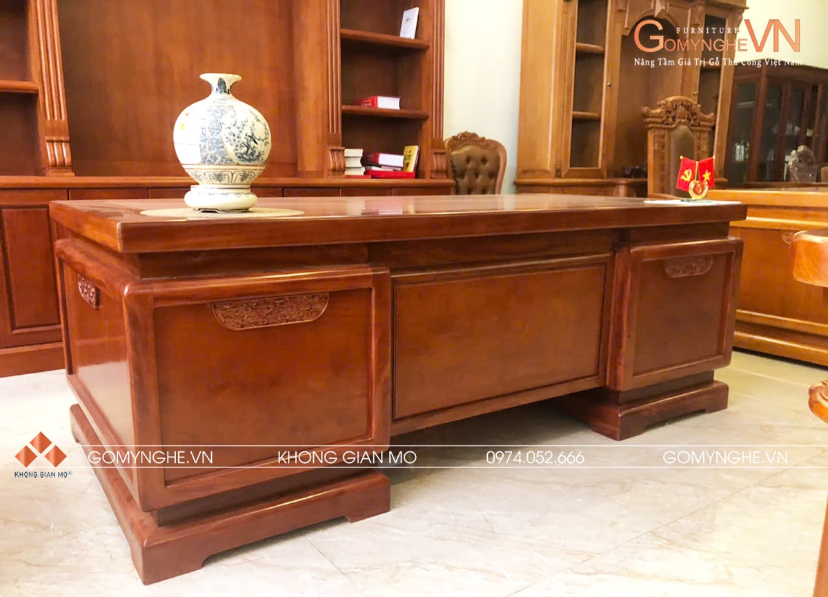 Bàn lãnh đạo gỗ gõ phong cách hiện đại
