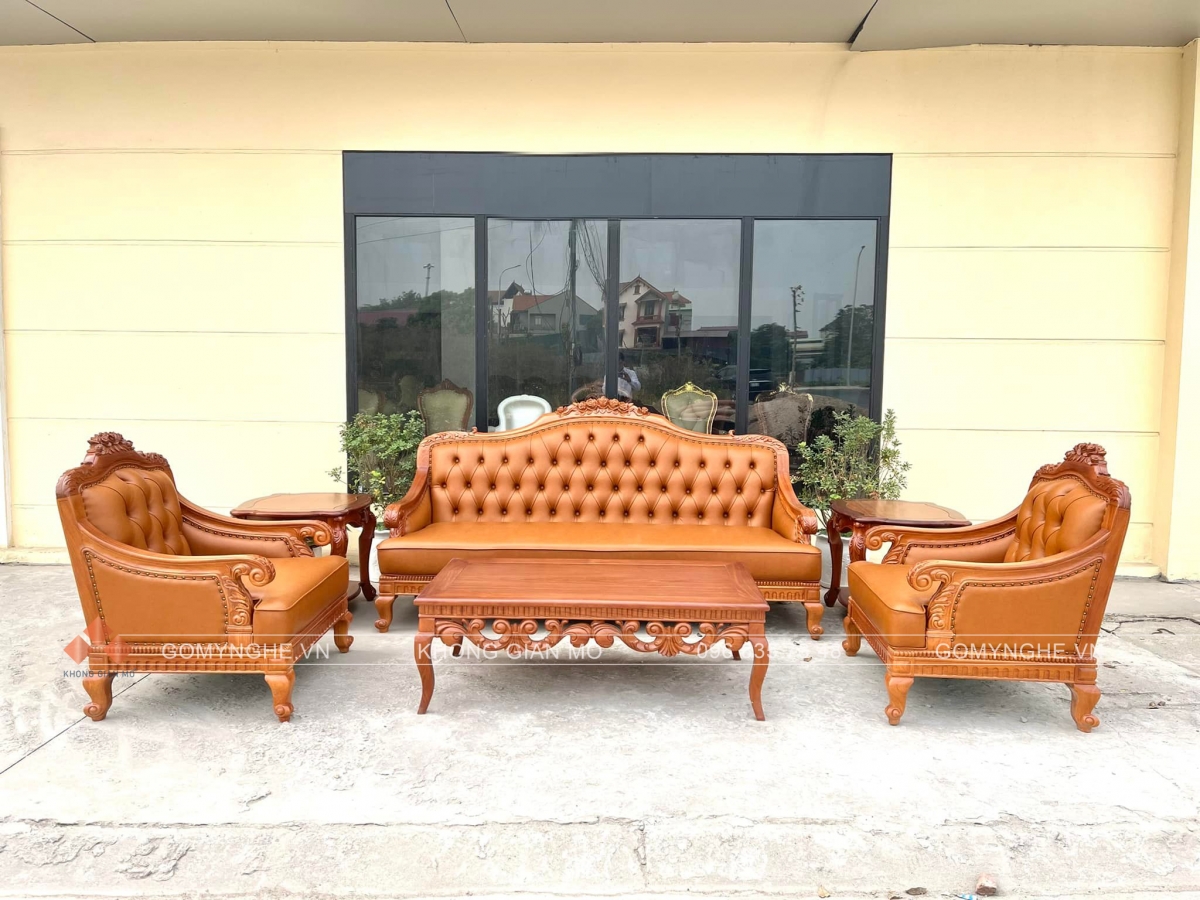 Bộ sofa tân cổ điển gỗ gõ đỏ bọc da Microfiber Pcarola, thiết kế chạm hoa văn đồng bộ