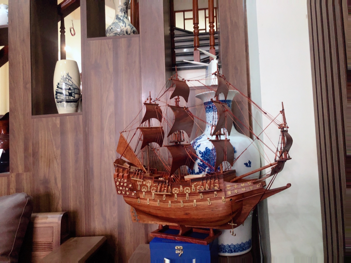 Hình ảnh thuyền gỗ được KH gửi Feedback mô hình thuyền thuận buồm xuôi gió