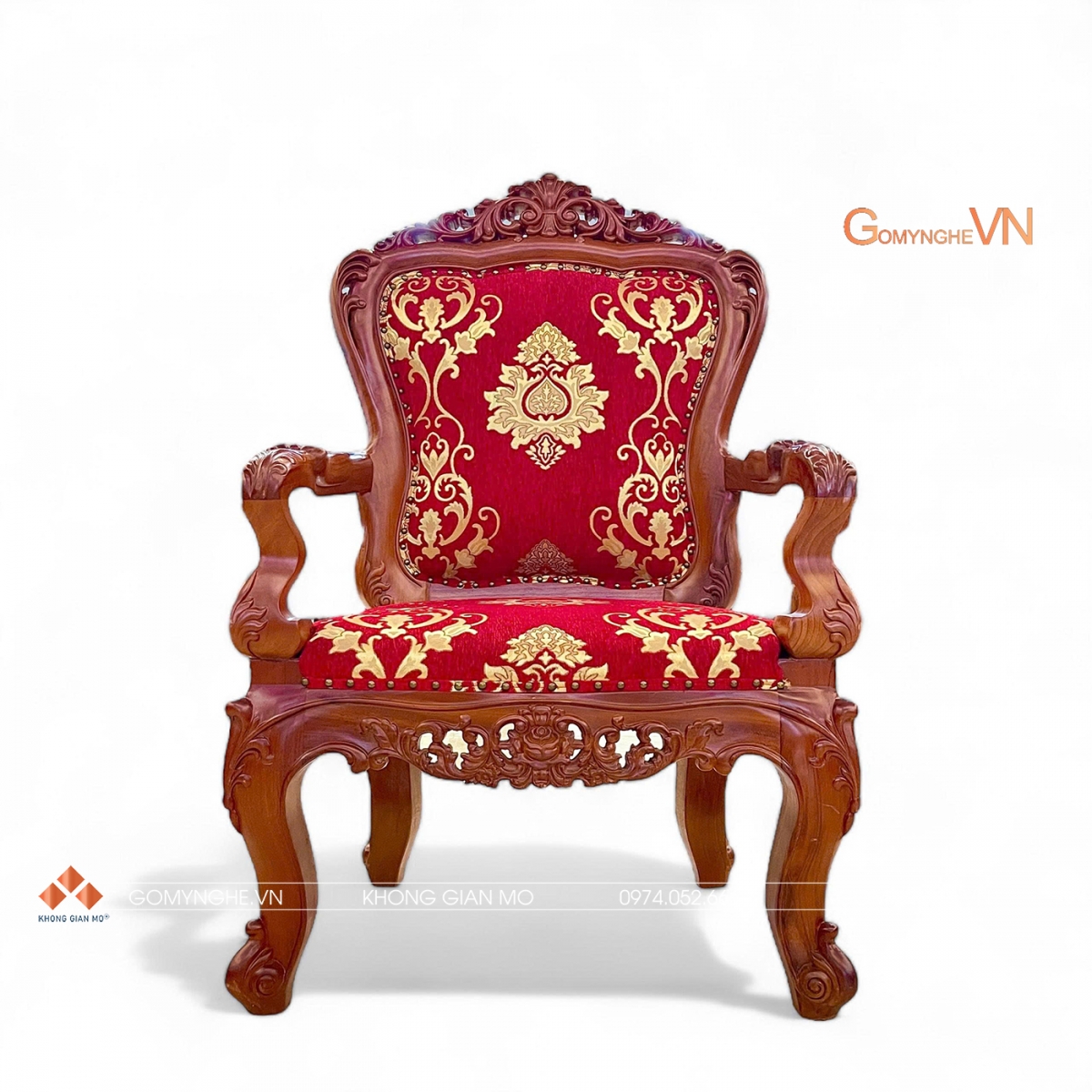 Ghế lãnh đạo nữ gỗ gõ đỏ bọc vải đỏ hoa văn vàng, phong cách cổ điển sang trọng. Tư vấn phối bàn ghế lãnh đạo và nội thất gỗ tự nhiên tại Gomynghe.