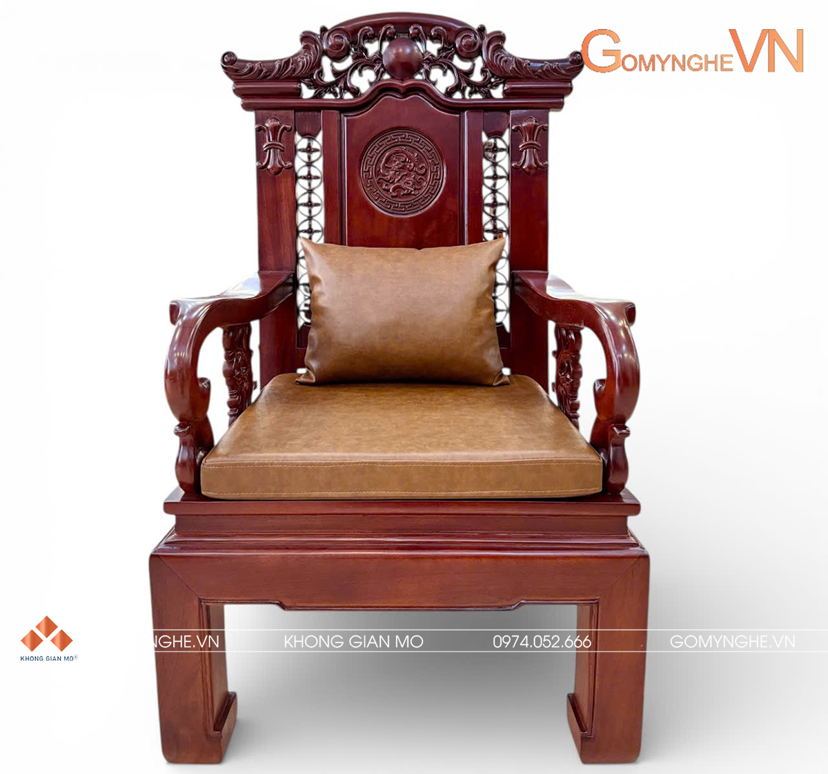 Ghế khánh tiết gỗ gõ đỏ tự nhiên, chạm khắc thủ công tinh xảo, sơn Inchem cao cấp. Kiểu dáng bề thế, chuẩn mực phòng khánh tiết trang nghiêm.
