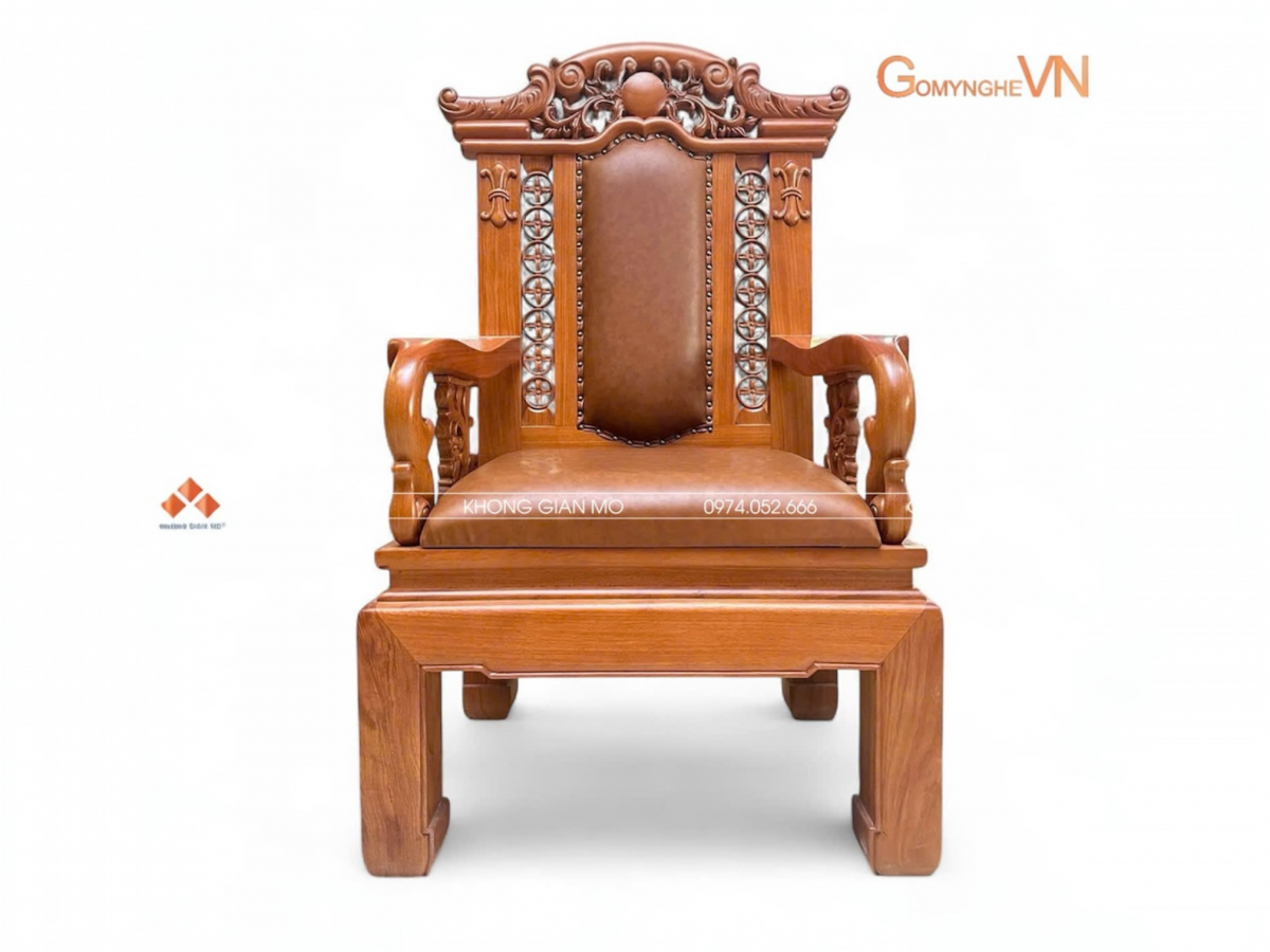 Ghế chủ tọa giữ vị trí đặc biệt trong phòng họp lãnh đạo. Không chỉ tạo sự khác biệt về vị trí, chiếc ghế còn phải phù hợp với kích thước bàn, công năng sử dụng, chất liệu và tổng thể nội thất. Bài viết chia sẻ cách lựa chọn ghế chủ tọa phù hợp cho phòng họp, phòng tiếp khách và phòng làm việc lãnh đạo.