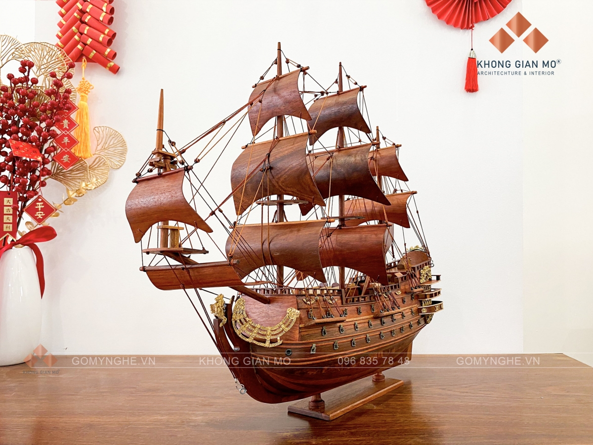 Thuyền buồm phong thủy gỗ hương Thuyền gỗ hương dáng louis
