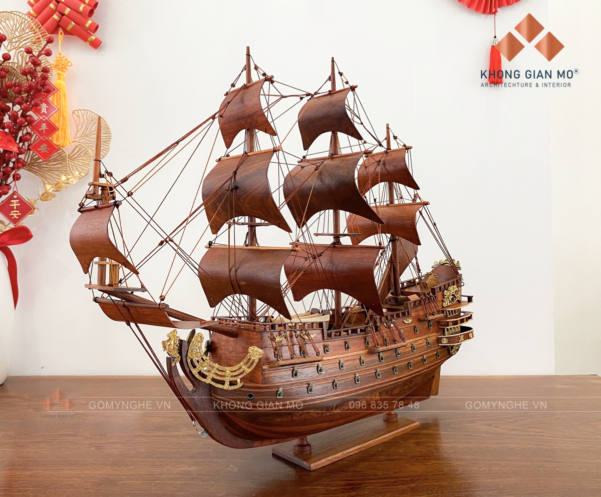 Mô hình thuyền gỗ cao cấp được làm thủ công là món quà ý nghĩa