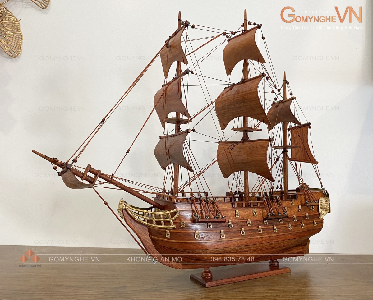 Mô hình thuyền buồm gỗ hương 40x45x10cm trang trí bàn làm việc, tủ rượu, kệ deco