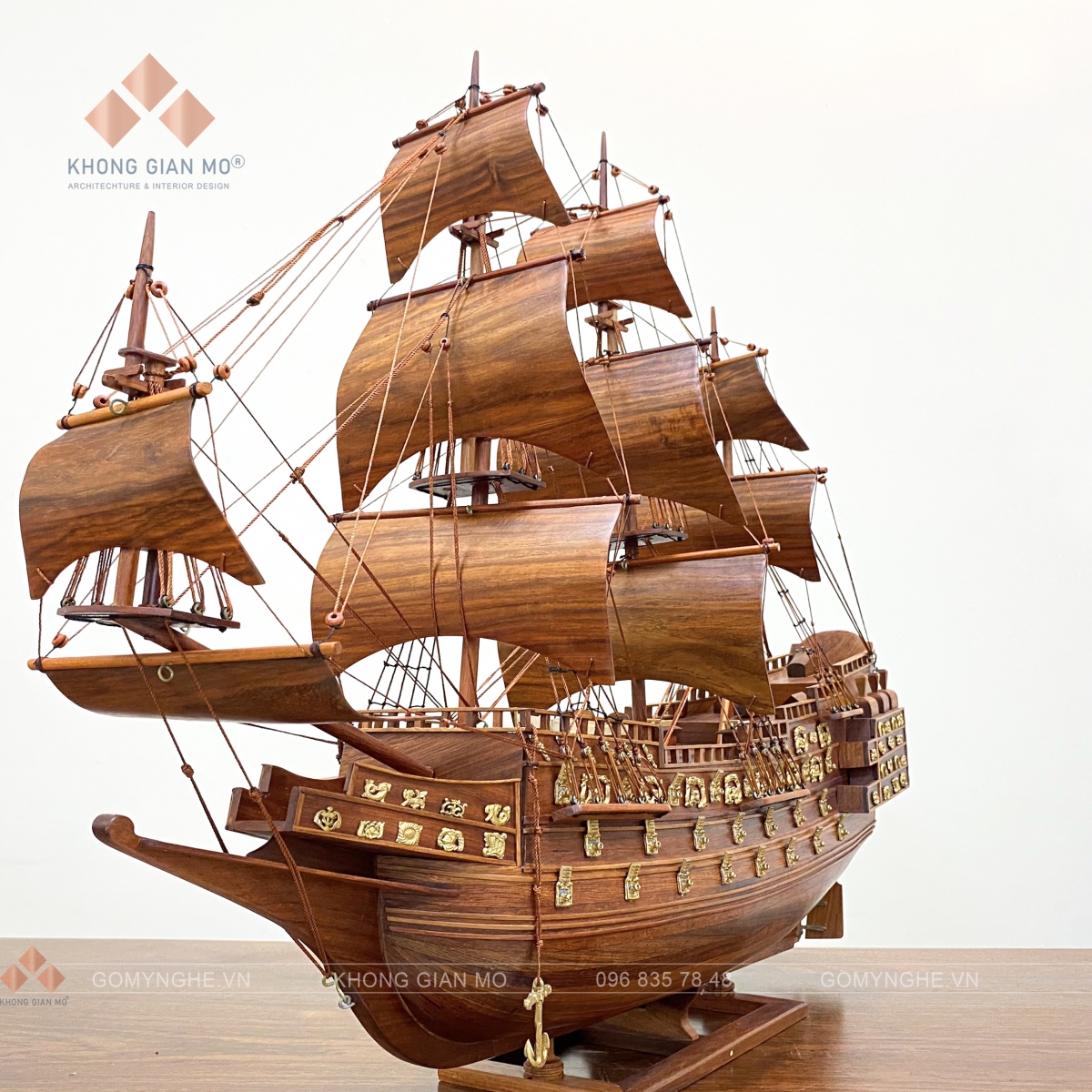 Mô hình thuyền buồm quà tặng khai trương công ty sang trọng
