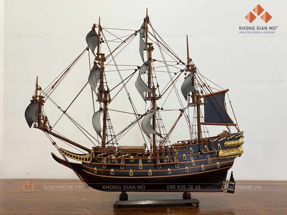 Mô hình thuyền buồm phong thủy gỗ Trắc 