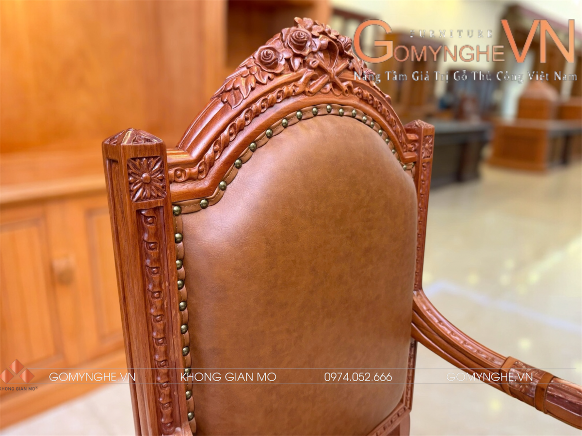 Ghế giám đốc mẫu ghế lưng cao, gỗ gõ đỏ bọc da PU