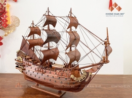 Thuyền gỗ hương mũi cong nghệ thuật - Quà tặng độc đáo và ý nghĩa Thuyền gỗ hương mũi cong nghệ thuật - Quà tặng độc đáo và ý nghĩa