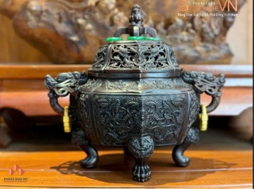Lư Xông Trầm Gỗ Trắc – Thú Chơi Tĩnh Lặng Của Người Hiểu Giá Trị Sâu Bên Trong