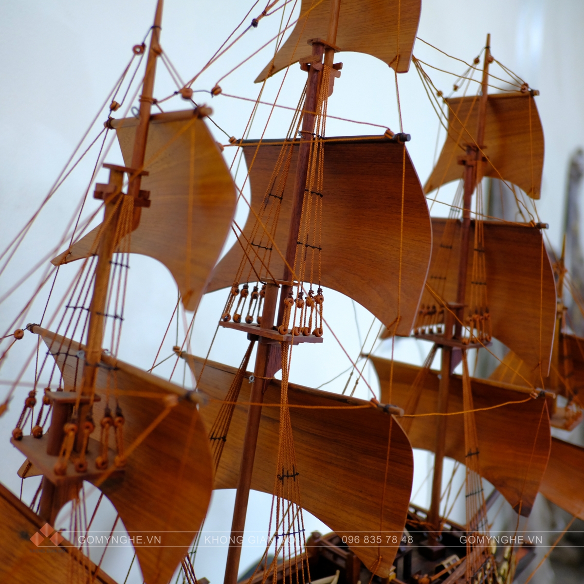thuyền buồm gỗ phong thủy buồm hương 