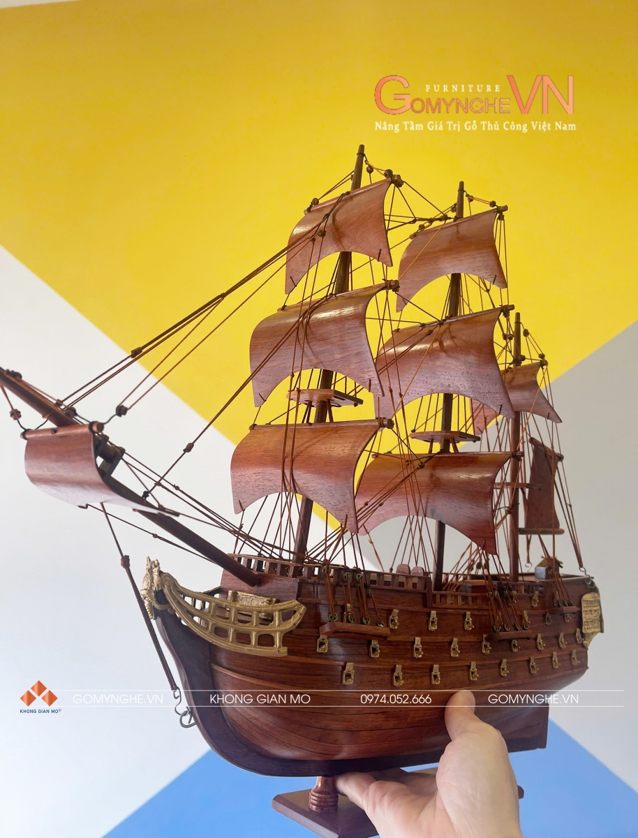 mô hình thuận buồm xuôi gió gỗ hương ta Mô hình thuyền thuận buồm xuôi gió chế tác từ gỗ hương ta nguyên khối. Kích thước 40x45x10cm chuẩn phong thủy bàn làm việc