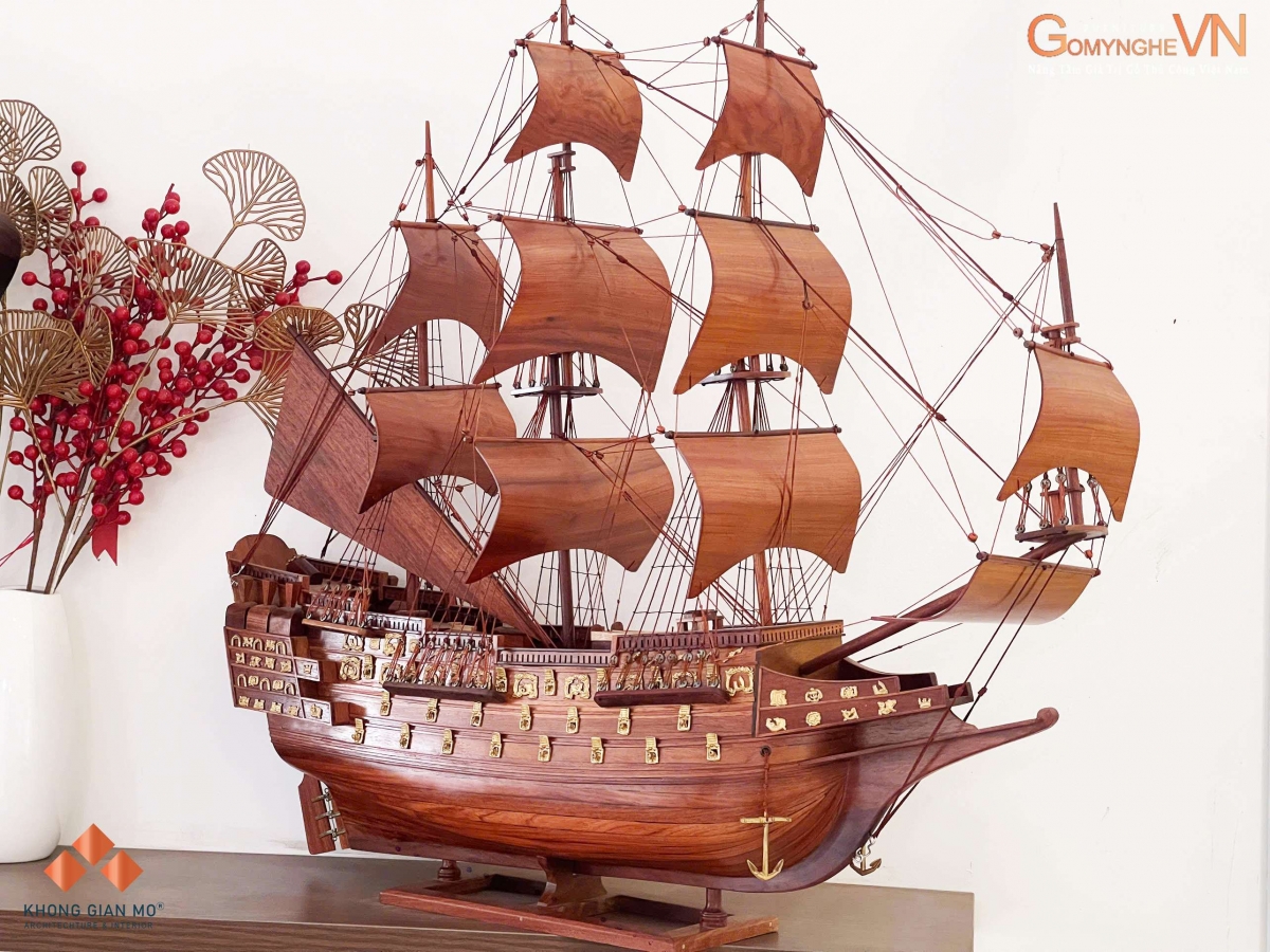 Mô hình thuyền buồm gỗ hương 80x85x17cm chế tác thủ công, gỗ hương tự nhiên, dáng đẹp, phù hợp trang trí phòng khách, văn phòng và làm quà tặng doanh nhân.