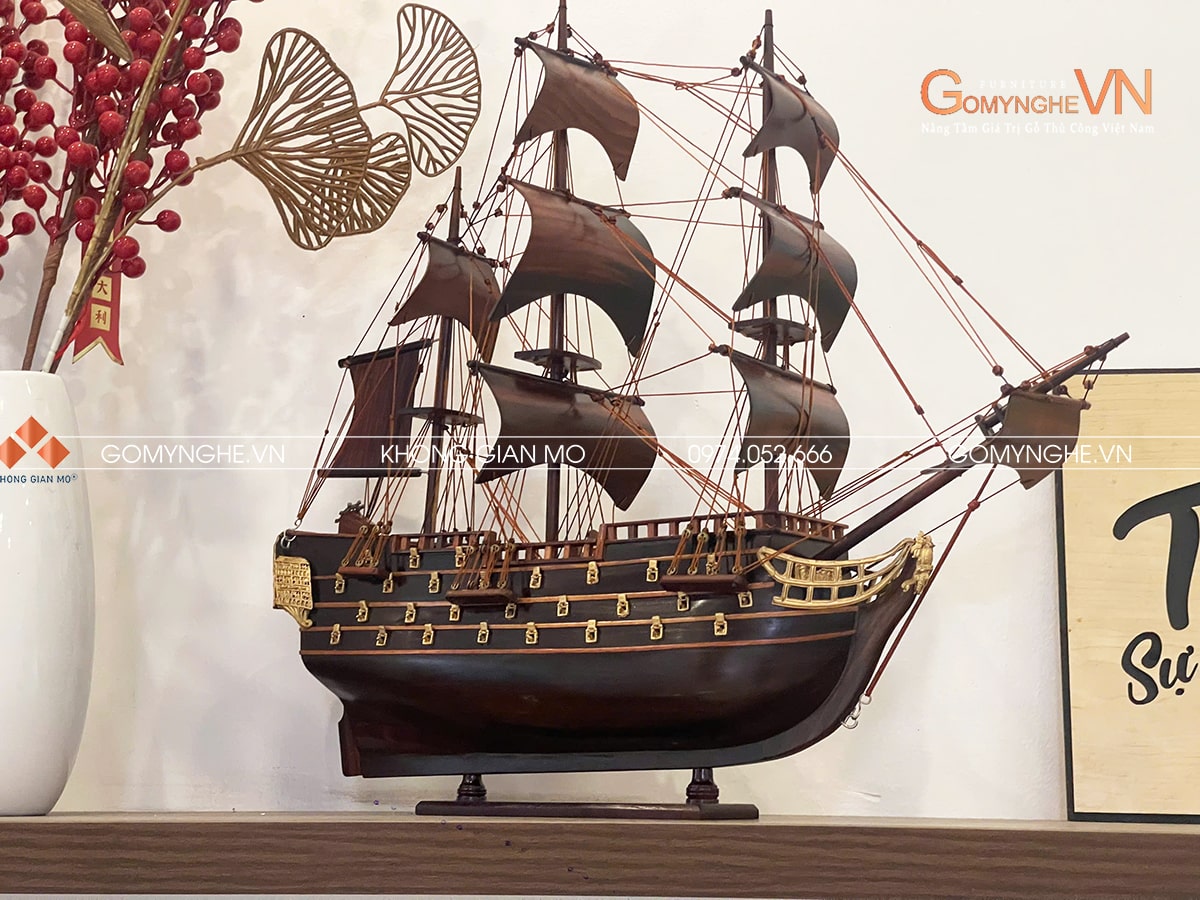 Mô hình thuyền gỗ trắc