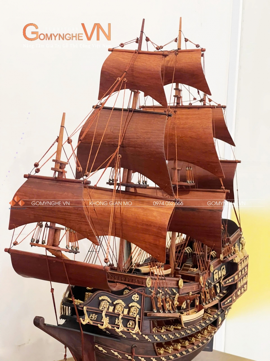 Thuyền gỗ trắc buồm gỗ hương